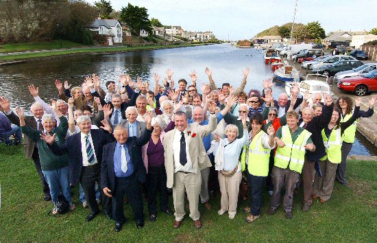 Celebrating the launch of the Canal Regeneration Project on 13th October 2006