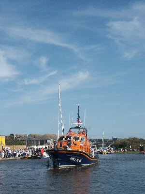 Visiting lifeboat on Lifeboat Weekend 2007